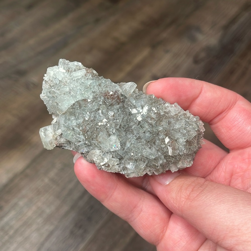 BEAUTIFUL green apophyllite crystal cluster🌿✨